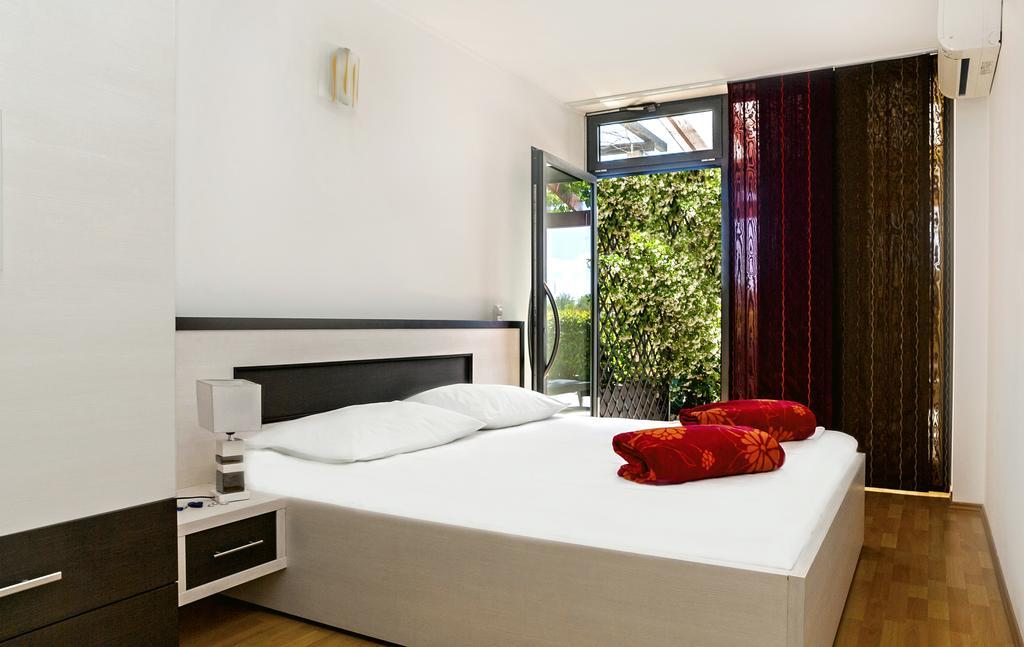 Apartment Lejo Omiš Dış mekan fotoğraf